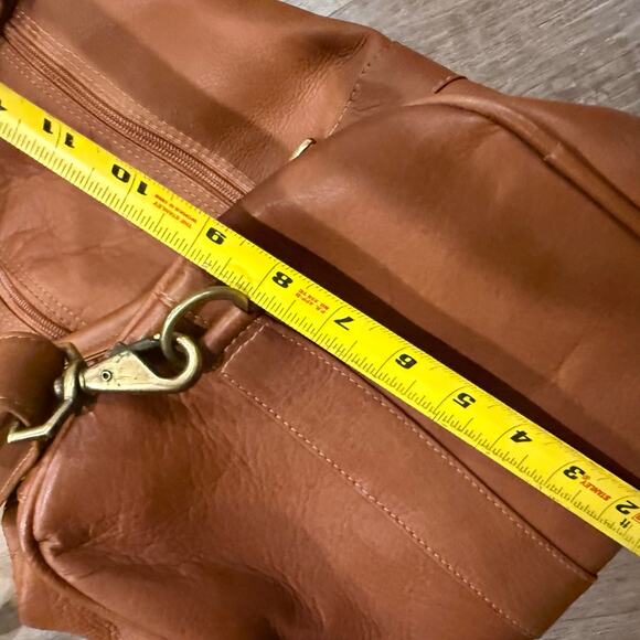 Clava Brown Genuine Leather Weekender Gym Overnight Bag W/Removable Strap - Picture 8 of 9